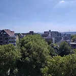 Fully Equipped Apartment - 1 Min From Cologne\'S Largest Mall